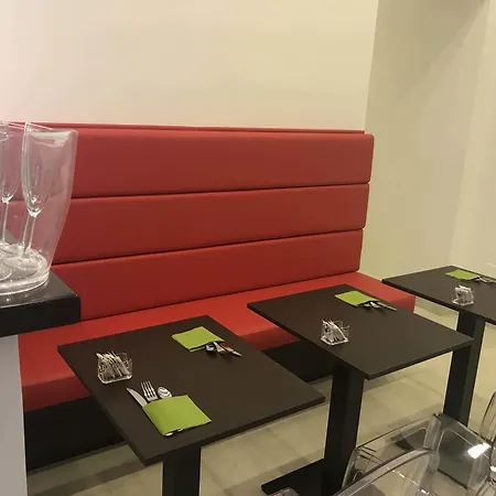 Roman Holidays Boutique Hotel